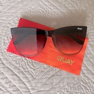 Quay Come Thru Sunglasses (woman)